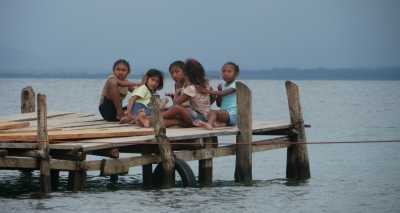 Children in Guna Yala, Panama